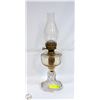 Image 1 : ANTIQUE HURRICANE GLASS OIL LAMP WITH BRASS ACCENT