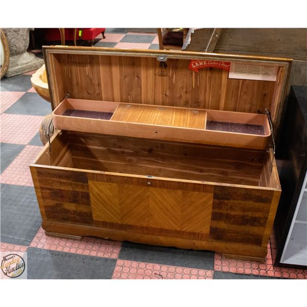 LANE CHEST CEDAR LINED W/ORIGINAL ADVERTISING PAGE