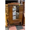 Image 1 : ANTIQUE AMERICAN 1930'S CENTERDOOR CHINA CABINET