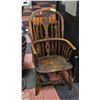 Image 1 : ANTIQUE SPINDLE WOOD CHAIR
