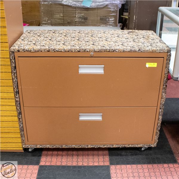 CUSHIONED EXTERIOR FILING CABINET 32"X18"X38"