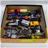 Image 1 : FLAT OF 23 DIECAST VEHICLES