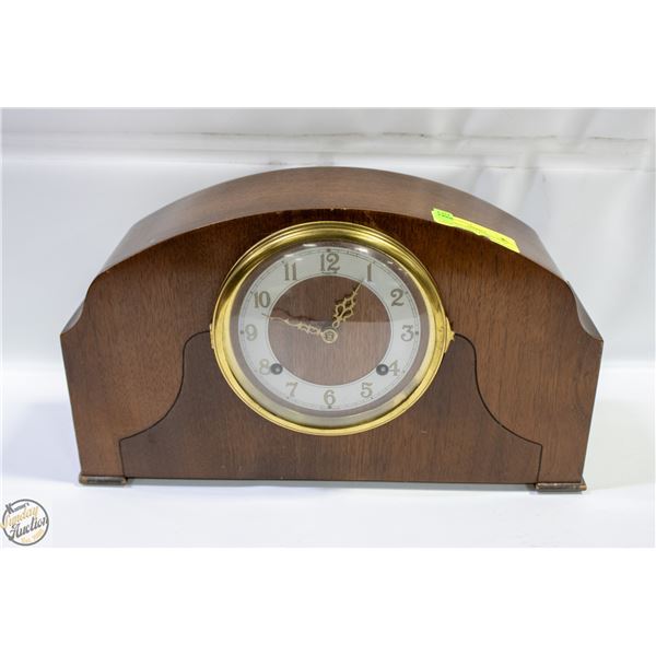 CANADIAN MADE FORESTVILLE CHIME MANTEL CLOCK