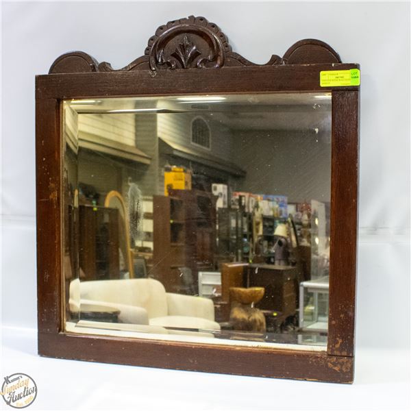 VINTAGE WOOD WALL HANGING MIRROR