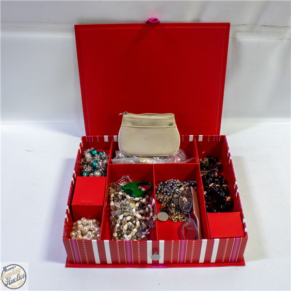 ASSORTED ESTATE JEWELRY LOT