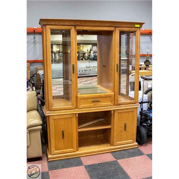 OAK BUFFET AND HUTCH H-77.5" W-16" L-59"