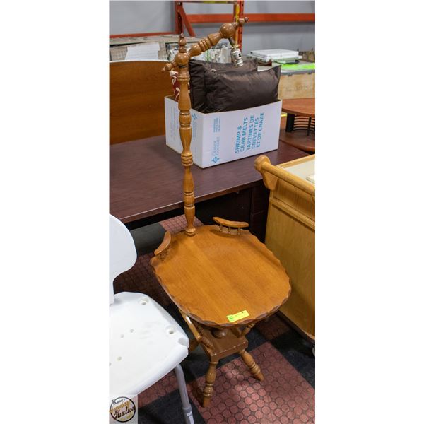 LAMP END TABLE (NO SHADE)