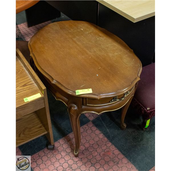 CURVED END TABLE WITH DRAWER