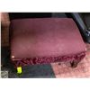 Image 1 : LADIES VANITY STOOL