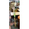 Image 1 : LOT OF FISHING RODS AND NET