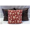 Image 1 : DECORATIVE PILLOWS- LOT OF 3- 18" X 18"