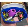 Image 1 : LARGE TOTE GARDEN/YARD TOOLS & SUPPLIES