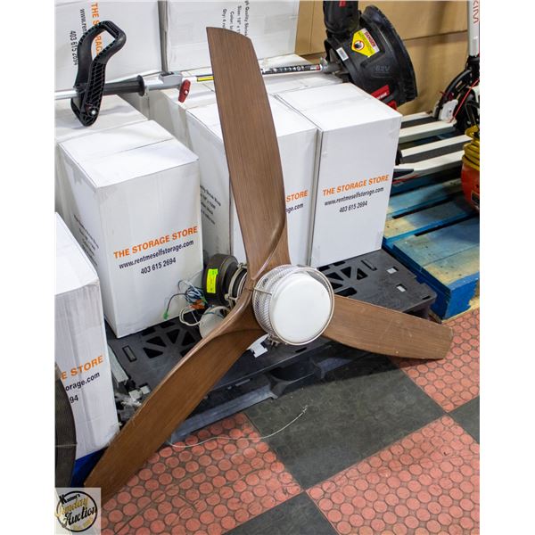 CEILING FAN 3 PANEL WOOD STYLE