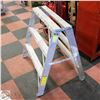 Image 1 : WERNER 3' TALL EXTRA WIDE 300LB STEP LADDER