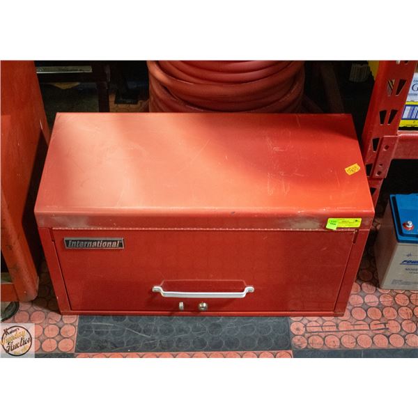 RED INTERNATIONAL METAL TOOLBOX