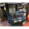 Image 1 : AIR COMPRESSOR 8-GALLON WORKING