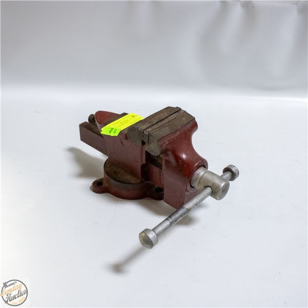 SWIVEL BASED VICE