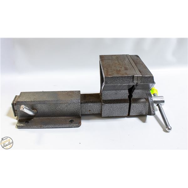 MAXIMUM CAR HITCH VISE W/ ANVIL