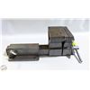 Image 1 : MAXIMUM CAR HITCH VISE W/ ANVIL