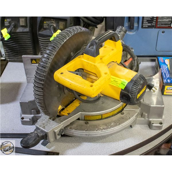 DEWALT DW713 15AMP CORDED 10" COMPOUND MITER SAW