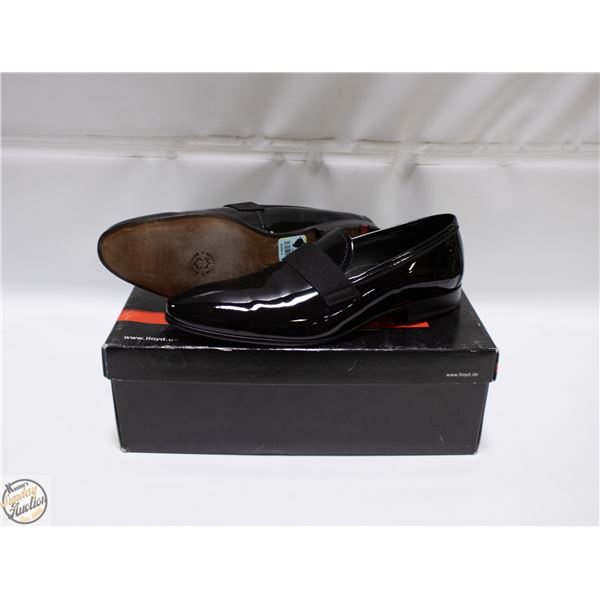 DISPLAY/FLOOR MODEL MENS SIZE 9 LLOYD