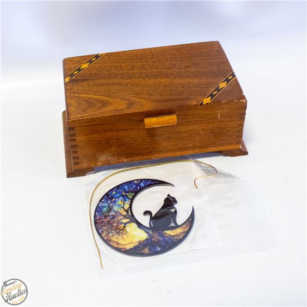 VTG. INLAID WOODEN BOX & CAT MOON SUNC.