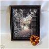 Image 1 : ARTWORK FALL WALK PIC. & AMBER CRYSTAL