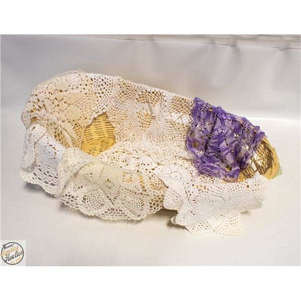 HANDMADE VTG. 8 CROCHET DOILIES IN BASKET