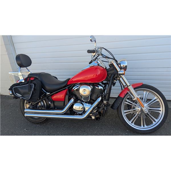 Kawasaki Vulcan 900 Motorcycle (Running and working)