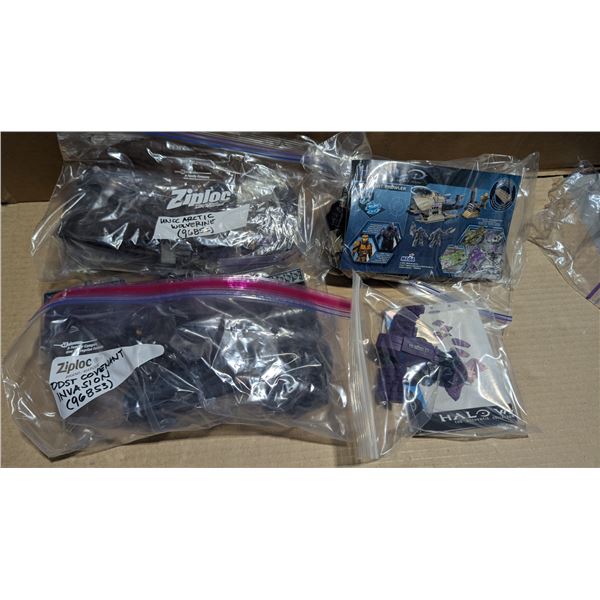 Lot of Assorted Mega Bloks Halo Building Sets