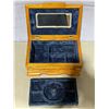 Image 7 : Velvet-Lined Wooden Jewelry Box