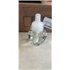 Image 5 : 3 NEW CASES OF AIR WICK SCENTED OIL REFILLS, FRESH WATER 10X 20ML BOTTLES PER CASE