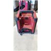 Image 2 : HILTI JOB SITE RADIO W/ BATTERY