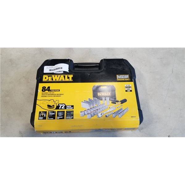 NEW DEWALT 84PC BIT SET