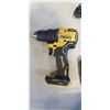 Image 2 : DEWALT 20V BRUSHLESS DRILL W/ BATTERY AND CHARGER