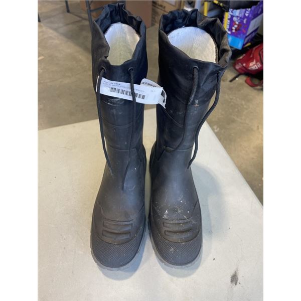 SIZE 10 MENS STEELTOE GUMBOOT