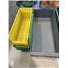 Image 4 : 12 PLASTIC PARTS BINS