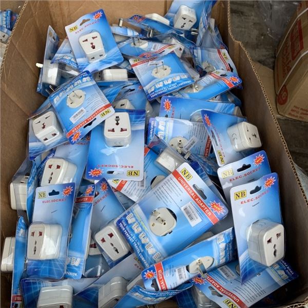 BOX OF 100 NEW ELECTRIC WALL TRAVEL ADAPTERS