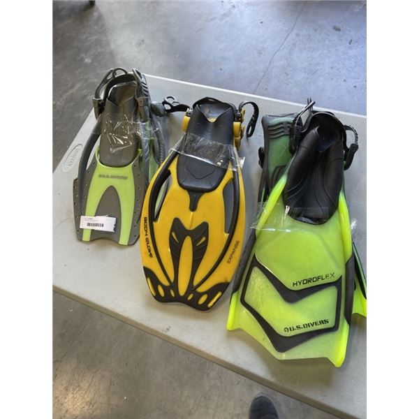 3 PAIRS OF KIDS FLIPPERS
