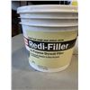 Image 2 : BOX OF EXTENSION CORDS AND TUB OF DRYWALL FILLER