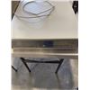 Image 3 : ELECTRONIC CASH DOOR MODEL CF-MEDIA-WHITE AND BOX OF STRAPPING