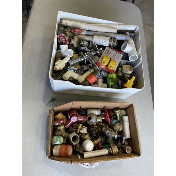 LOT OF VINTAGE HOSE CONNECTIONS