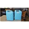 Image 1 : 2 POTABLE WATER JUGS