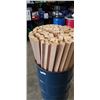 Image 2 : BARRELL FULL OF HEMLOCK WOOD PIECES, 48 INCH LENGTHS