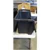 Image 3 : 3 EXTRA LARGE HEAVY DUTY STACKING BINS