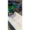 Image 3 : SCOTTS TURF BUILDER SEED SPREADER