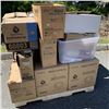 Image 2 : PALLET OF ASSORTED RESTAURANT CONTAINERS AND LIDS