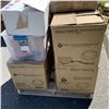 Image 3 : PALLET OF ASSORTED RESTAURANT CONTAINERS AND LIDS