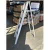 Image 1 : 6FT ALUMINUM LADDER