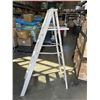 Image 3 : 6FT ALUMINUM LADDER